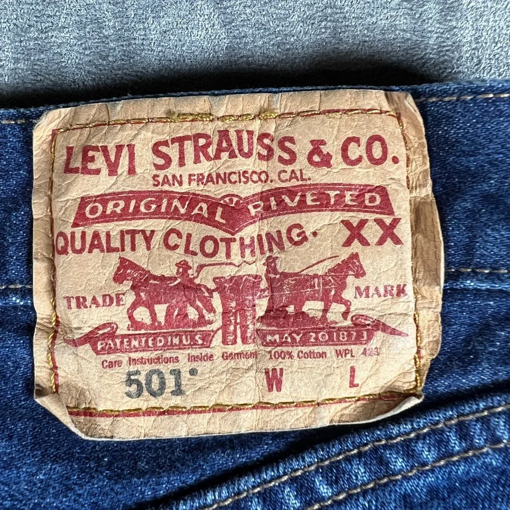 Levis 501 Original‎ Fit Mens Jeans 30x32 Blue Denim Button Fly Straight Leg